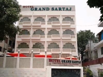 Hotel Grand Sartaj Нью-Дели Экстерьер фото