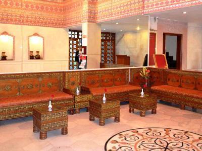 Hotel Grand Sartaj Нью-Дели Экстерьер фото